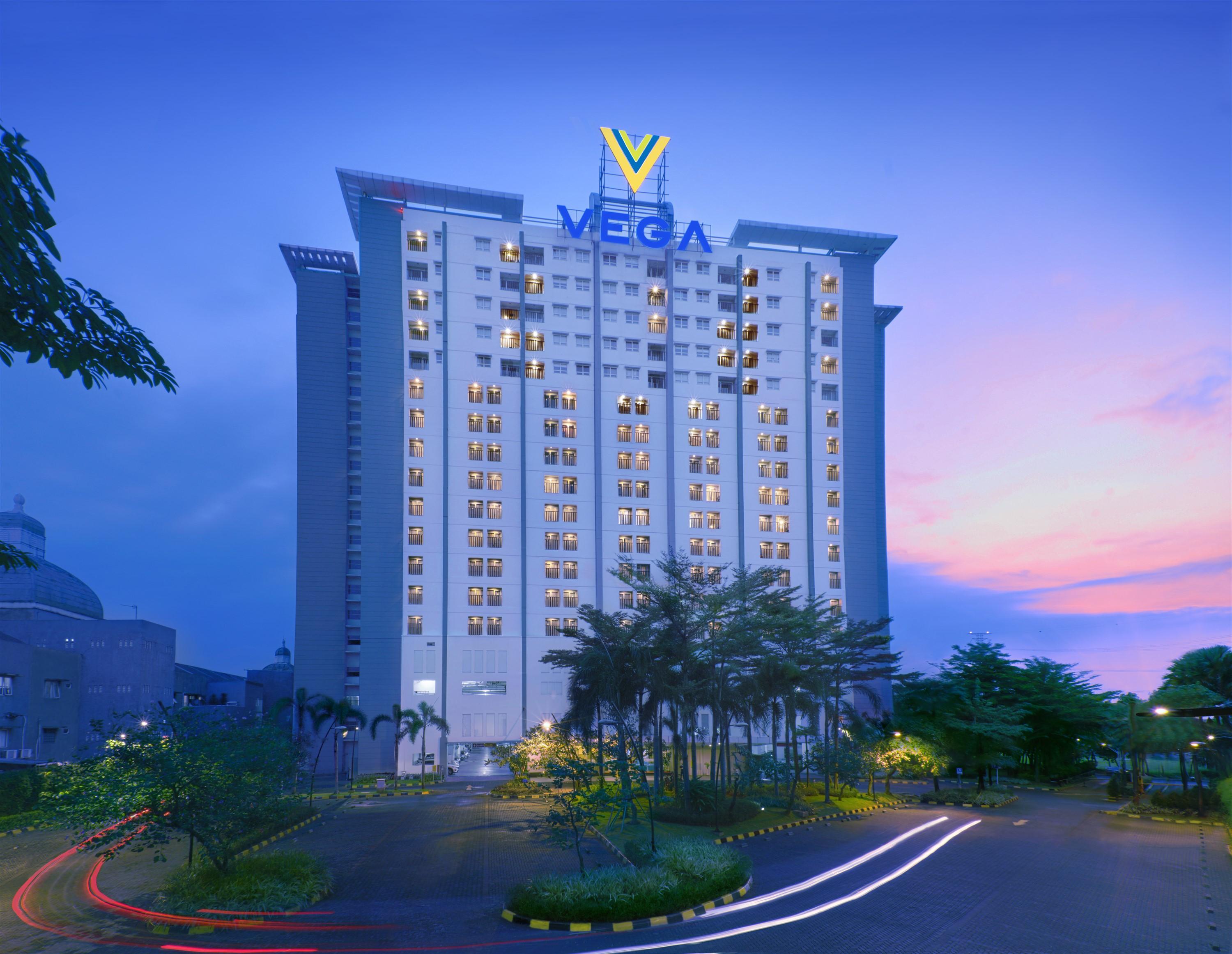 Vega Hotel Gading Серпонг Экстерьер фото