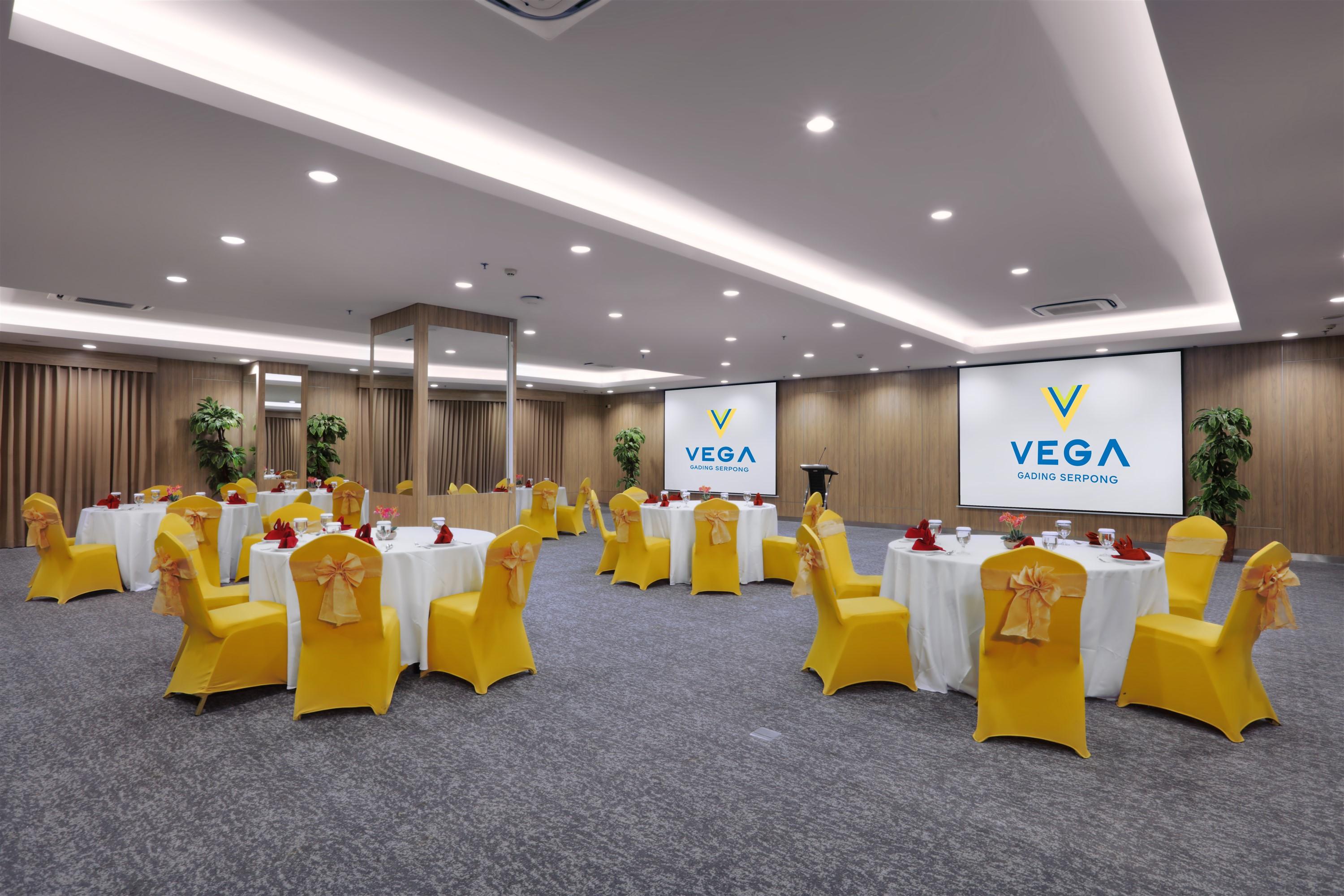 Vega Hotel Gading Серпонг Экстерьер фото